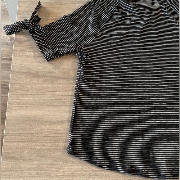 Loft Open Sleeve Blouse - Undertone Stripes - Size Large - Picture 5 of 10